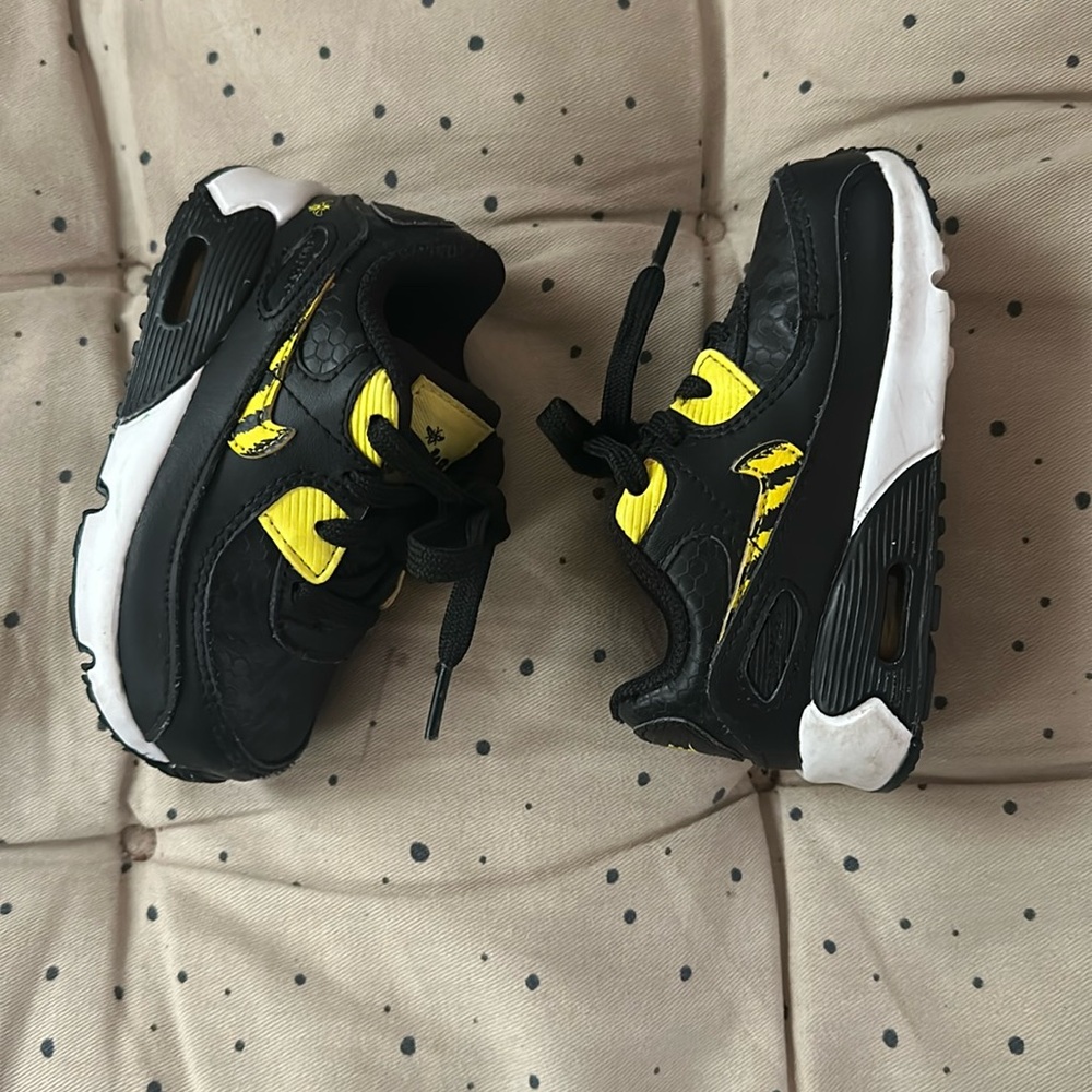Nike • Toddler size 6C